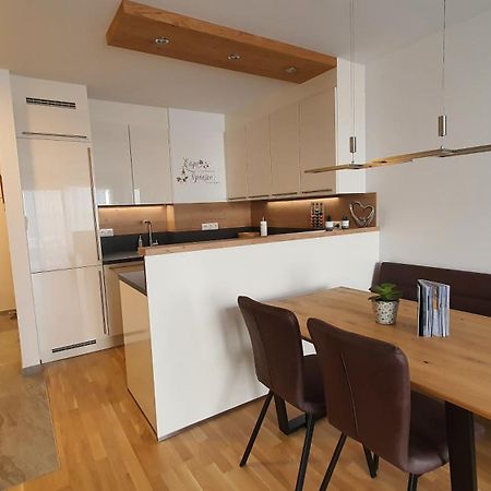 Luxurioeses Apartment Mit Garten & Terrasse In Der Naehe Vom See Im Schoenen Salzkammergut กมุนเดน ภายนอก รูปภาพ
